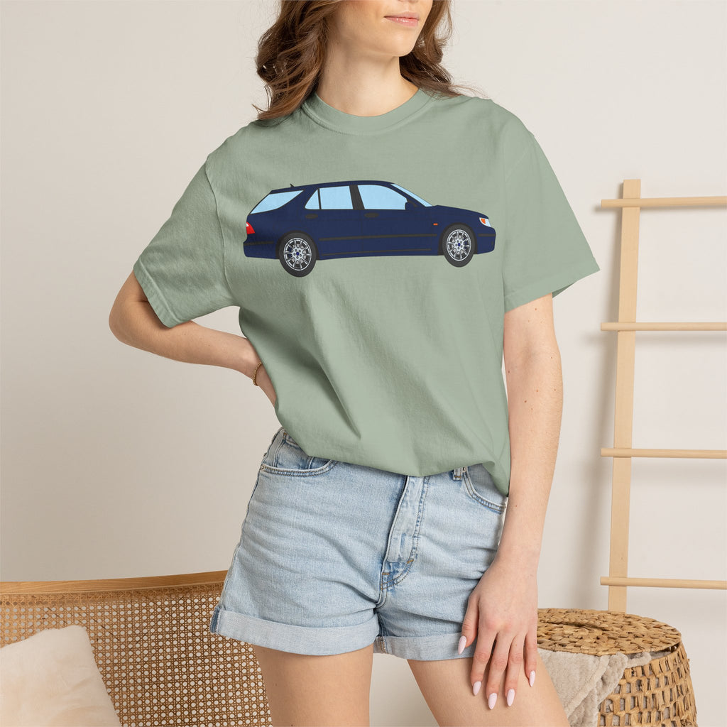 Saab 9-5 OG Aero Wagon Midnight Blue  — T-Shirt — Retro Car Graphic Tee