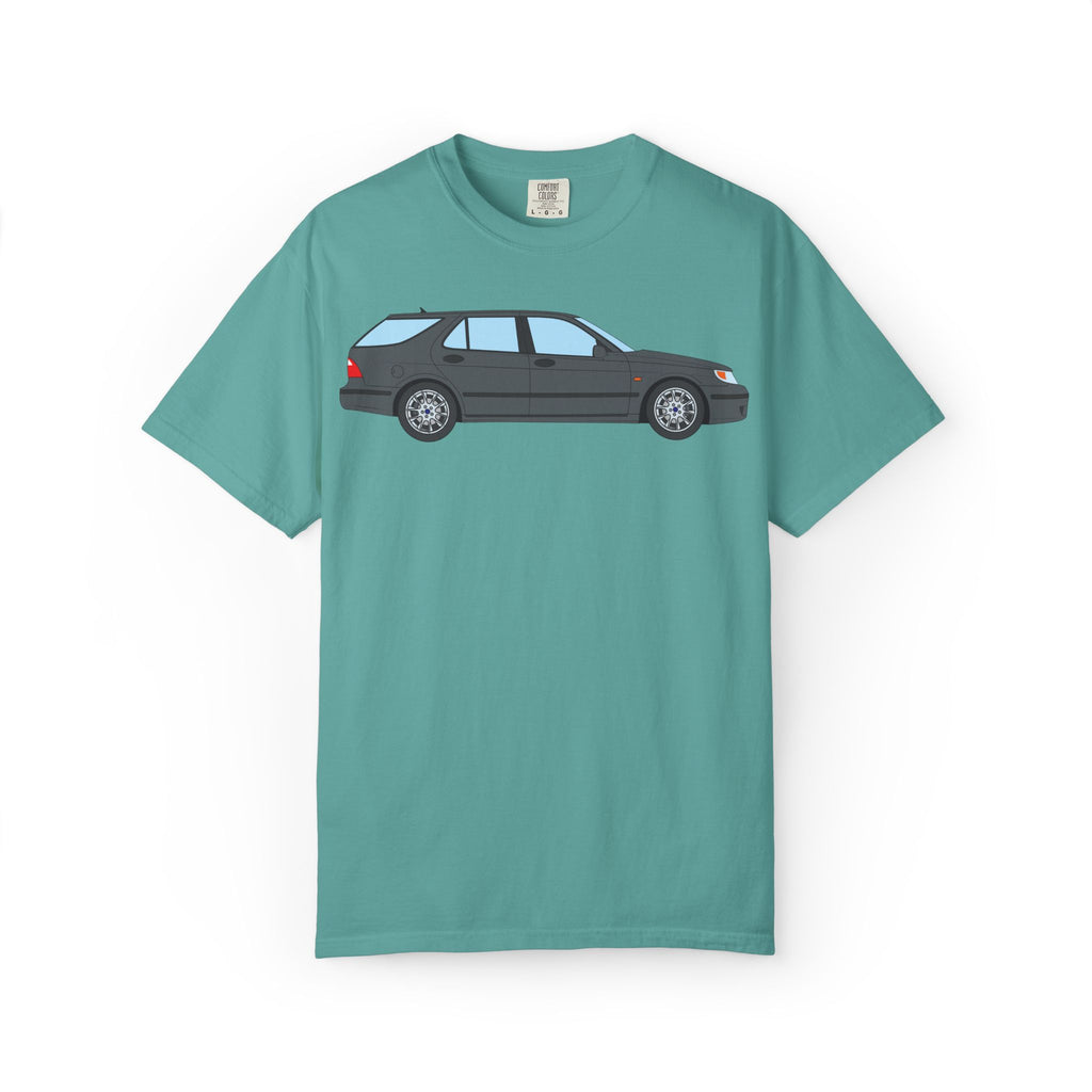 Saab 9-5 OG Aero Wagon Steel Grey  — T-Shirt — Retro Car Graphic Tee