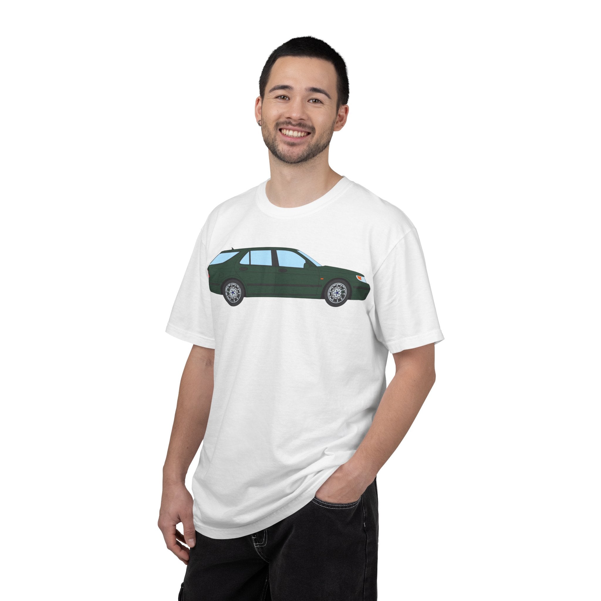 Saab 9-5 OG Aero Wagon Scarabe Green  — T-Shirt — Retro Car Graphic Tee