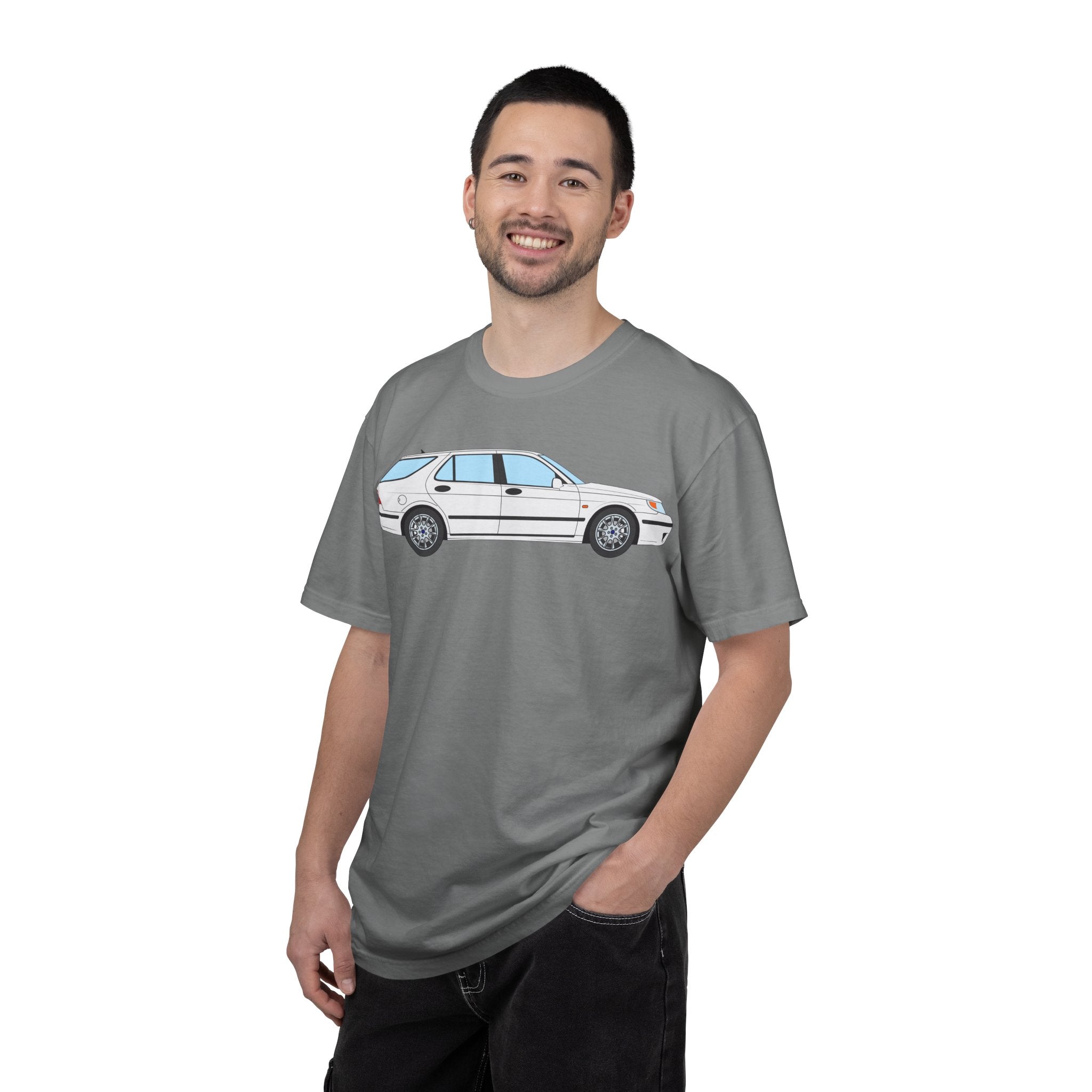 Saab 9-5 OG Aero Wagon Artic White  — T-Shirt — Retro Car Graphic Tee