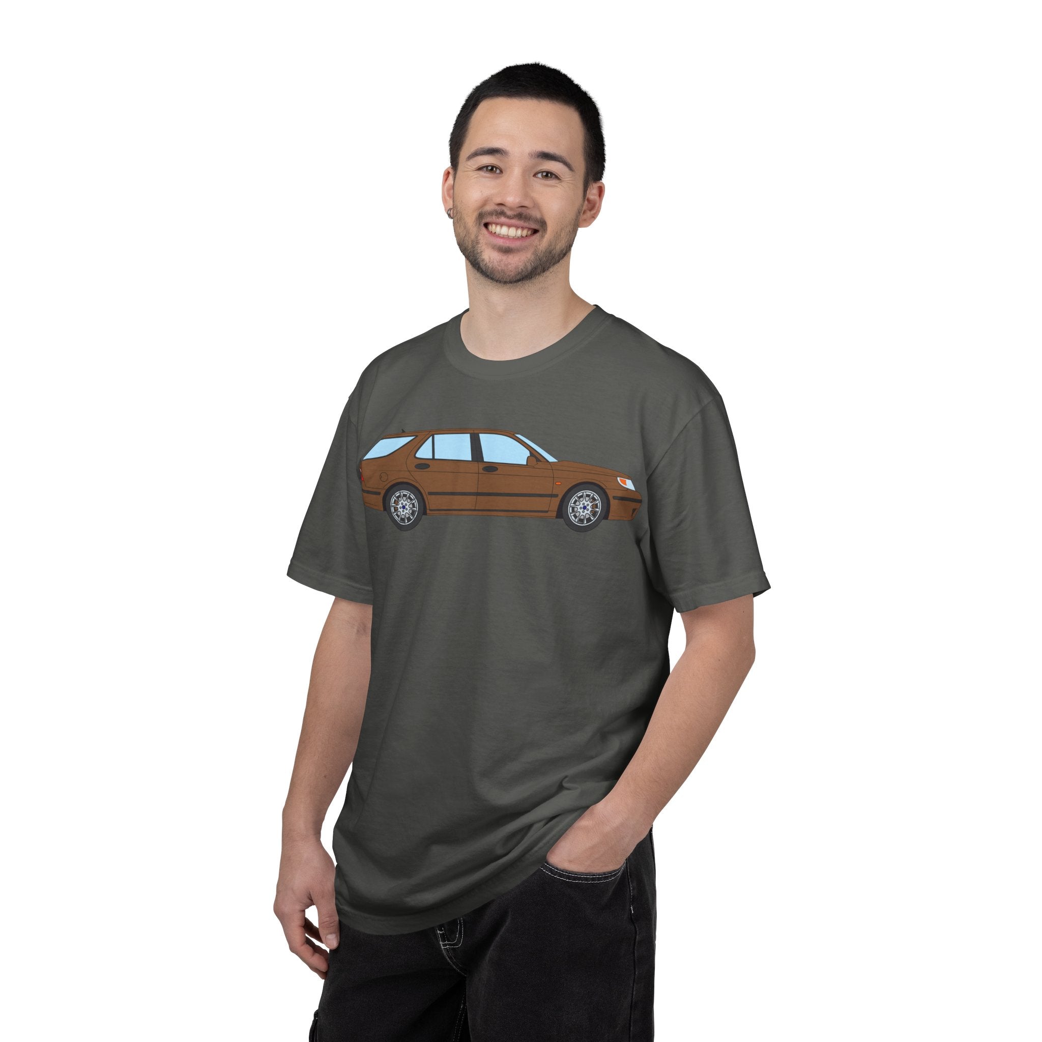 Saab 9-5 OG Aero Wagon Hazelnut Metallic  — T-Shirt — Retro Car Graphic Tee