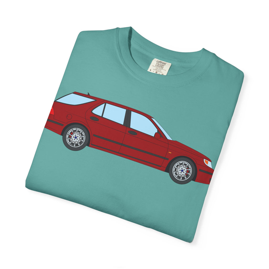 Saab 9-5 OG Aero Wagon Laser Red  — T-Shirt — Retro Car Graphic Tee