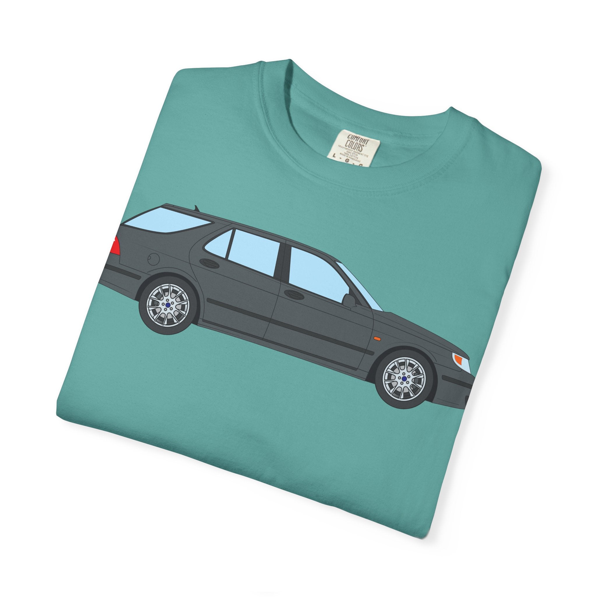 Saab 9-5 OG Aero Wagon Steel Grey  — T-Shirt — Retro Car Graphic Tee