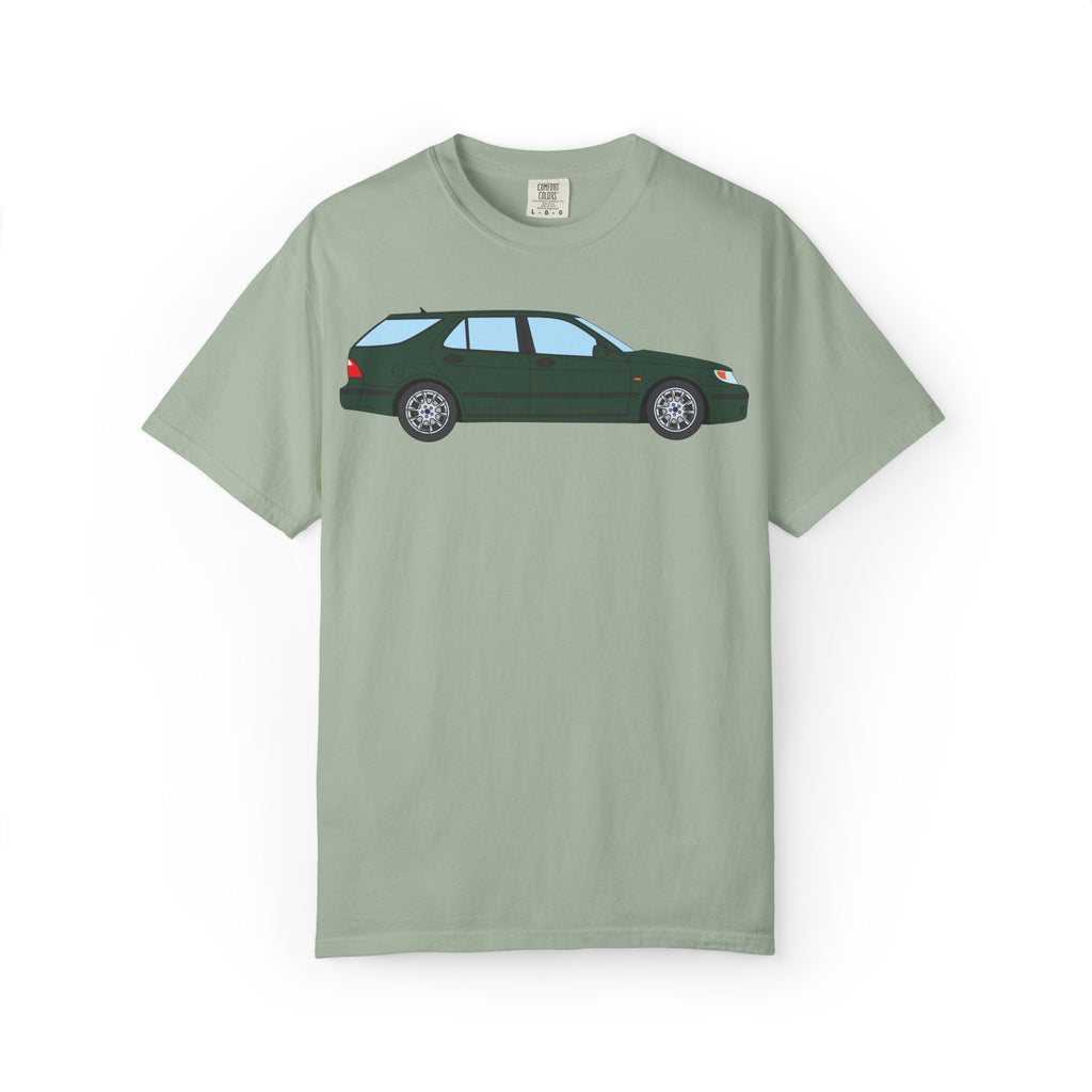 Saab 9-5 OG Aero Wagon Scarabe Green  — T-Shirt — Retro Car Graphic Tee