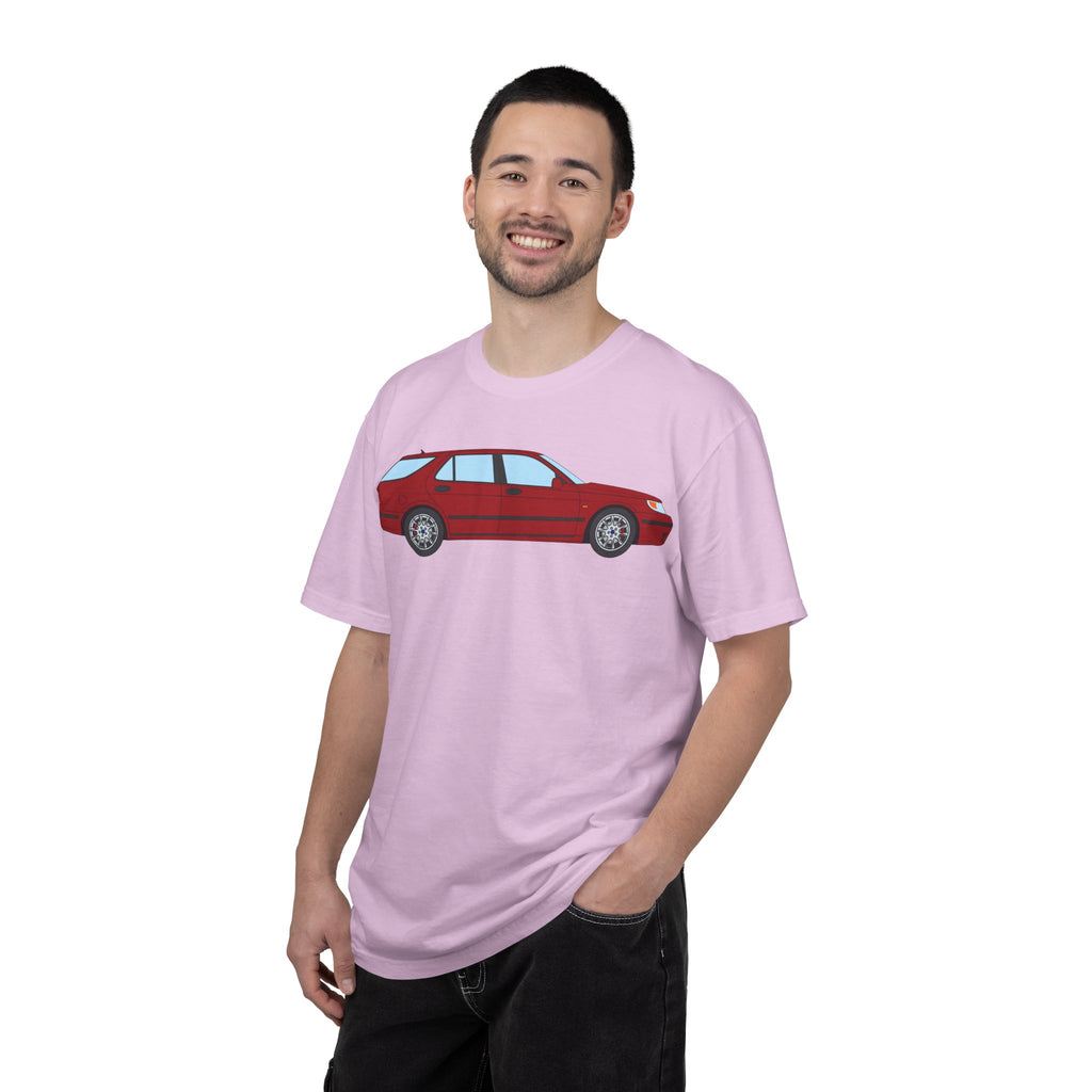 Saab 9-5 OG Aero Wagon Laser Red  — T-Shirt — Retro Car Graphic Tee