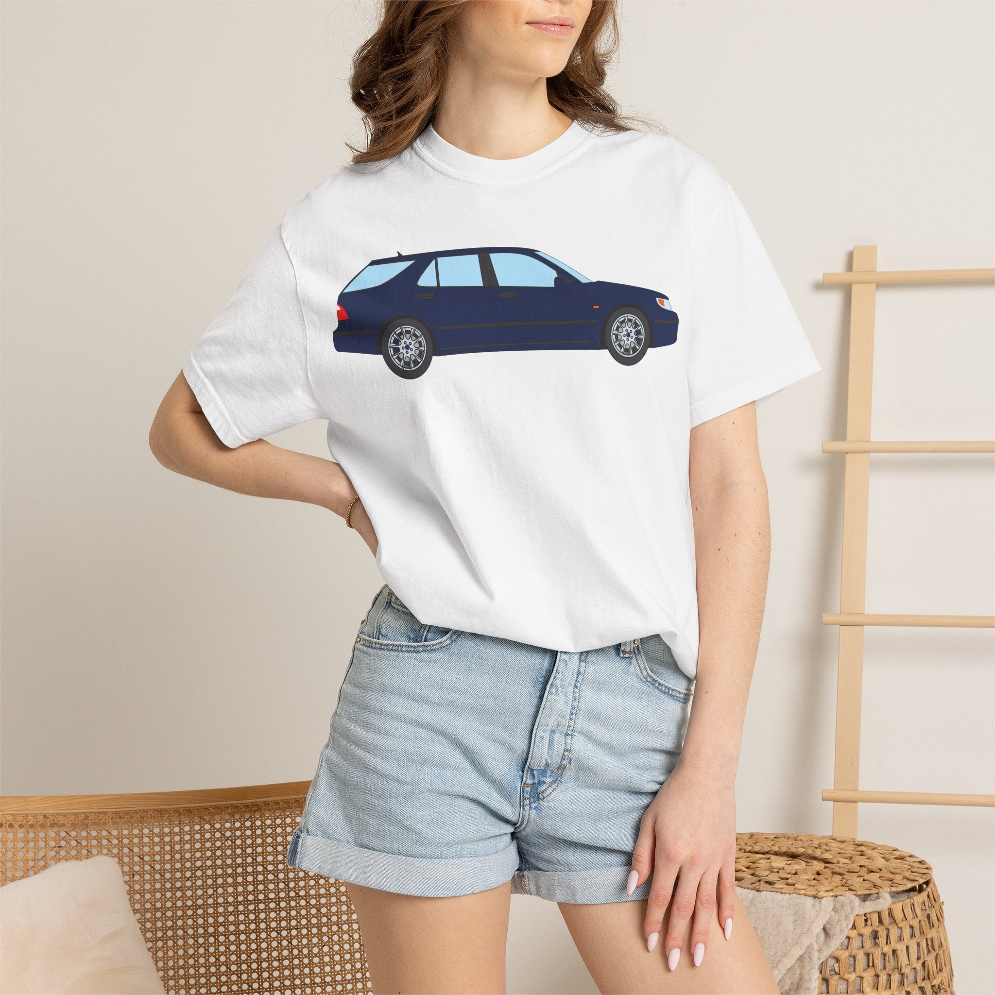 Saab 9-5 OG Aero Wagon Midnight Blue  — T-Shirt — Retro Car Graphic Tee