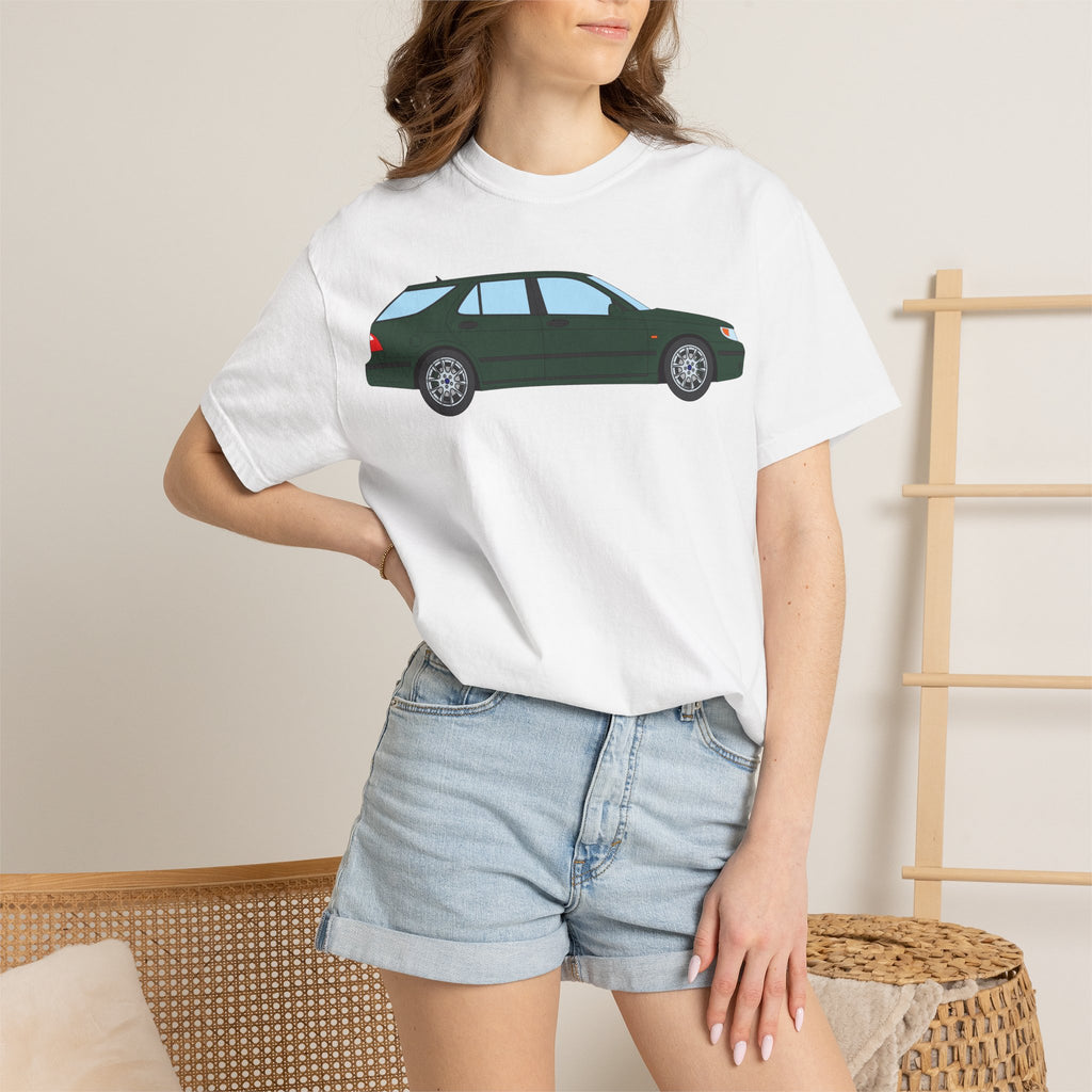 Saab 9-5 OG Aero Wagon Scarabe Green  — T-Shirt — Retro Car Graphic Tee