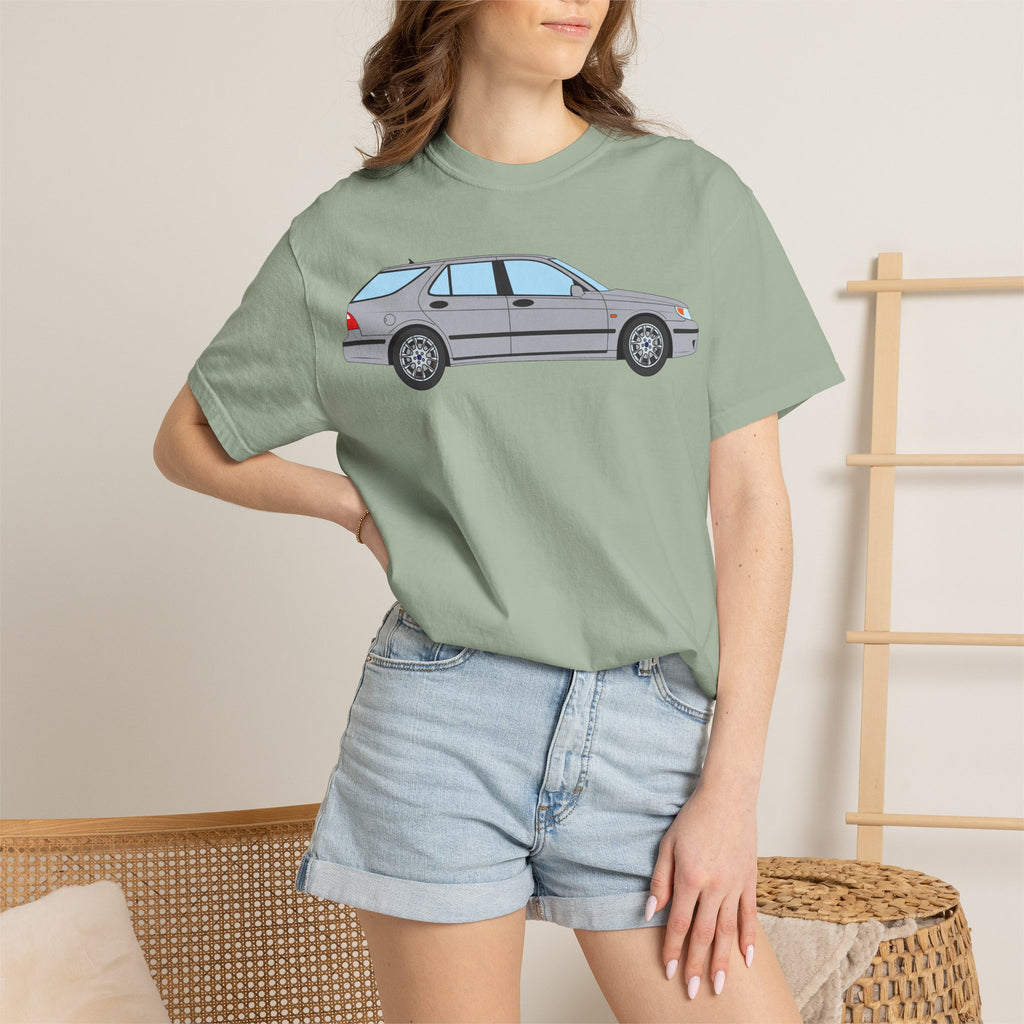 Saab 9-5 OG Aero Wagon Silver Metallic  — T-Shirt — Retro Car Graphic Tee