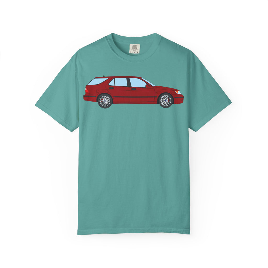 Saab 9-5 OG Aero Wagon Laser Red  — T-Shirt — Retro Car Graphic Tee