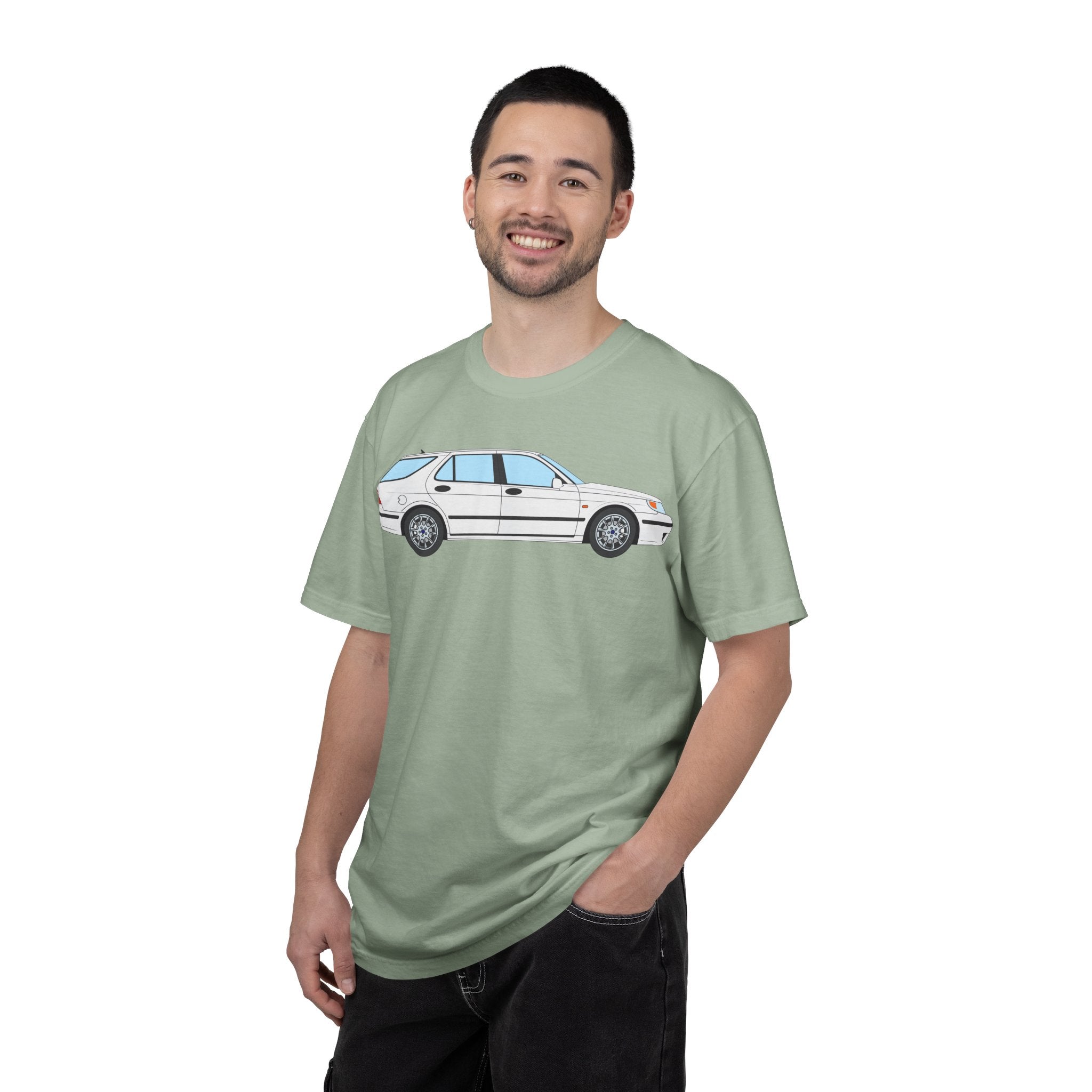 Saab 9-5 OG Aero Wagon Artic White  — T-Shirt — Retro Car Graphic Tee