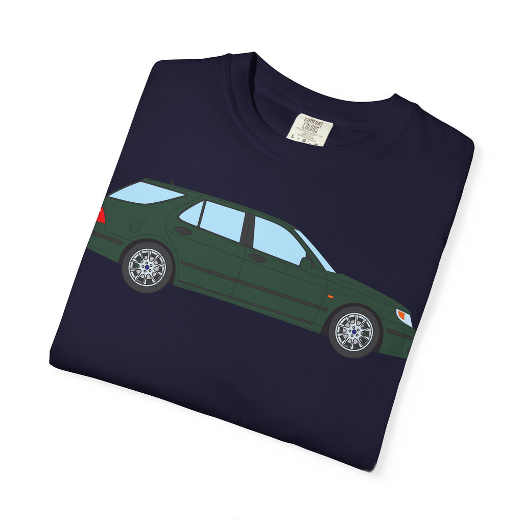 Saab 9-5 OG Aero Wagon Scarabe Green  — T-Shirt — Retro Car Graphic Tee