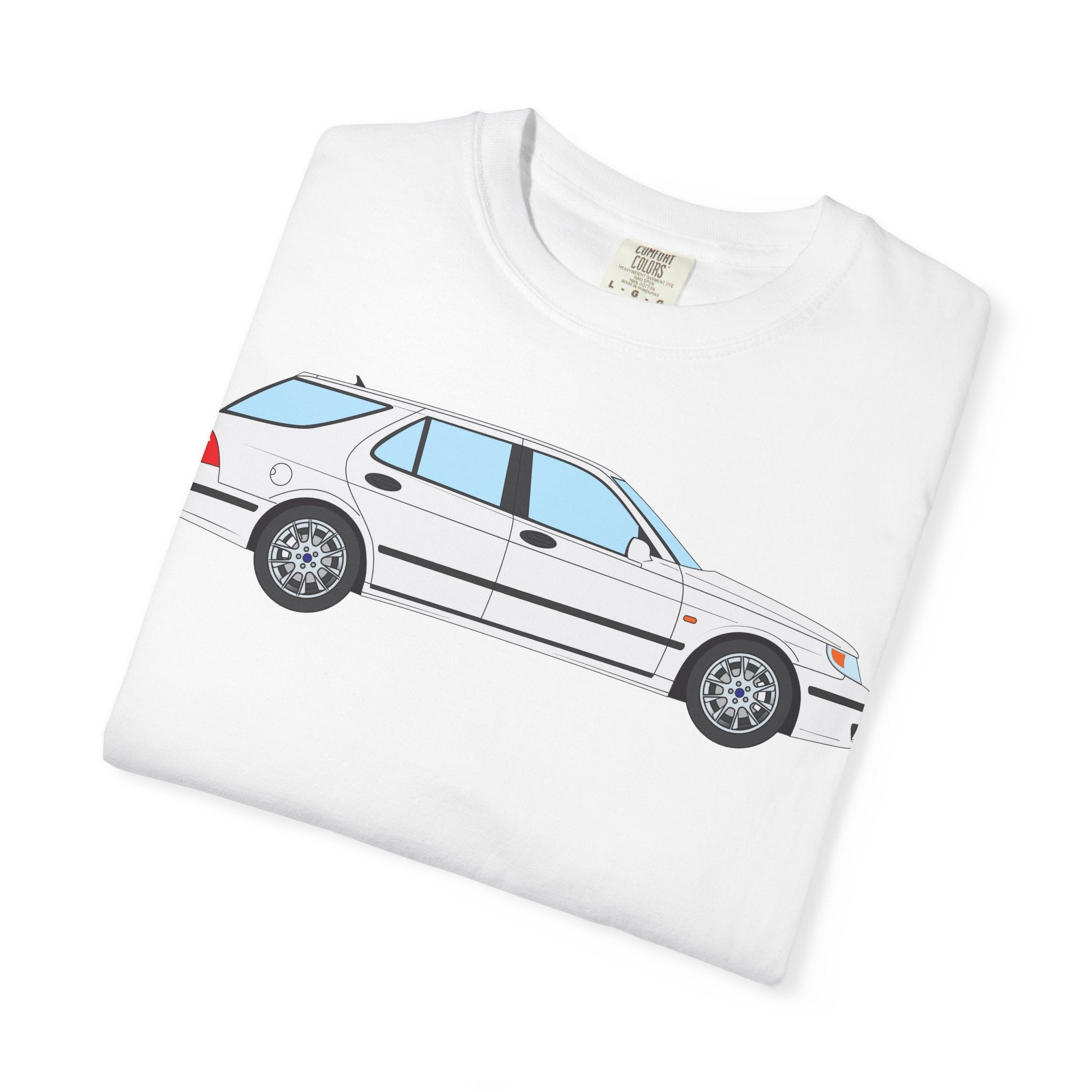 Saab 9-5 OG Aero Wagon Artic White  — T-Shirt — Retro Car Graphic Tee