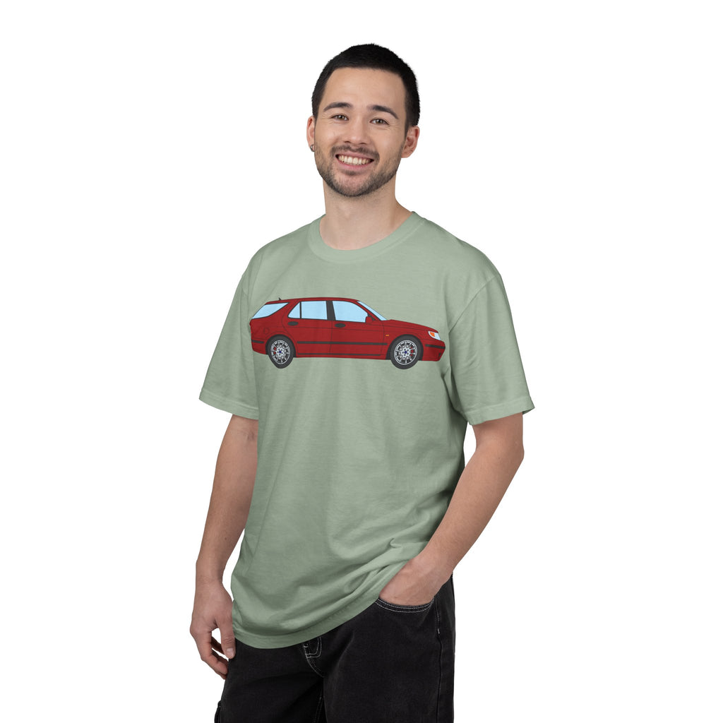 Saab 9-5 OG Aero Wagon Laser Red  — T-Shirt — Retro Car Graphic Tee