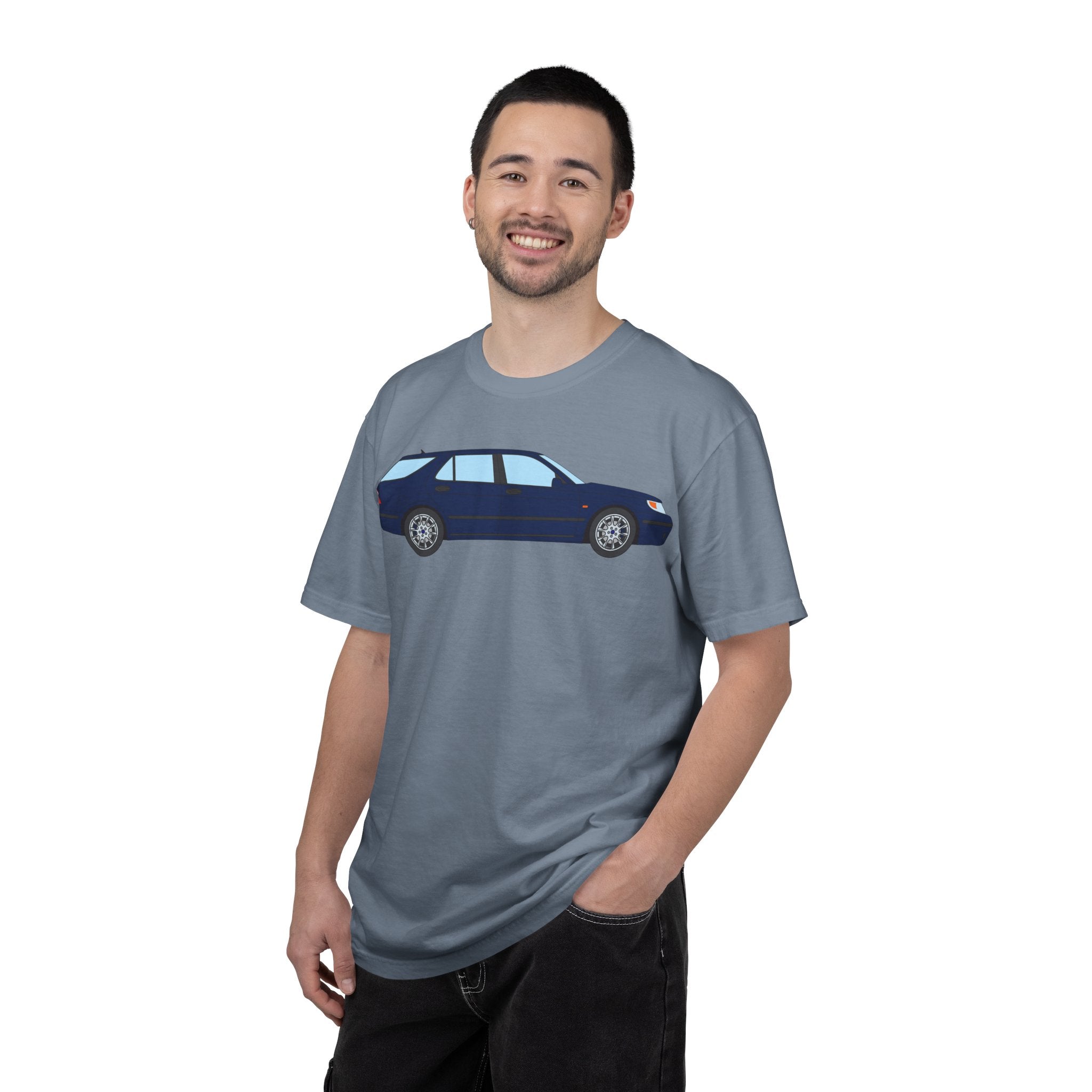 Saab 9-5 OG Aero Wagon Midnight Blue  — T-Shirt — Retro Car Graphic Tee