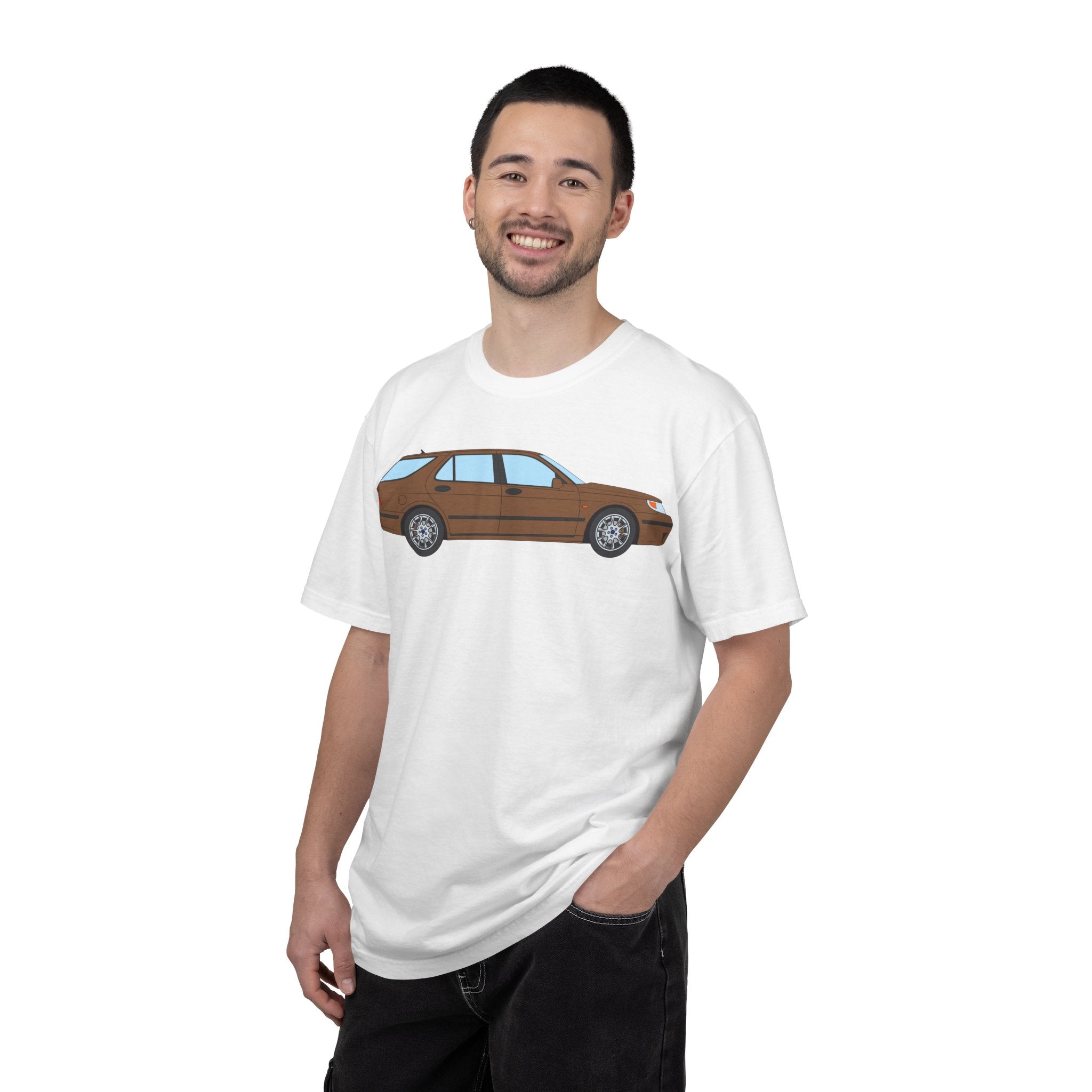 Saab 9-5 OG Aero Wagon Hazelnut Metallic  — T-Shirt — Retro Car Graphic Tee