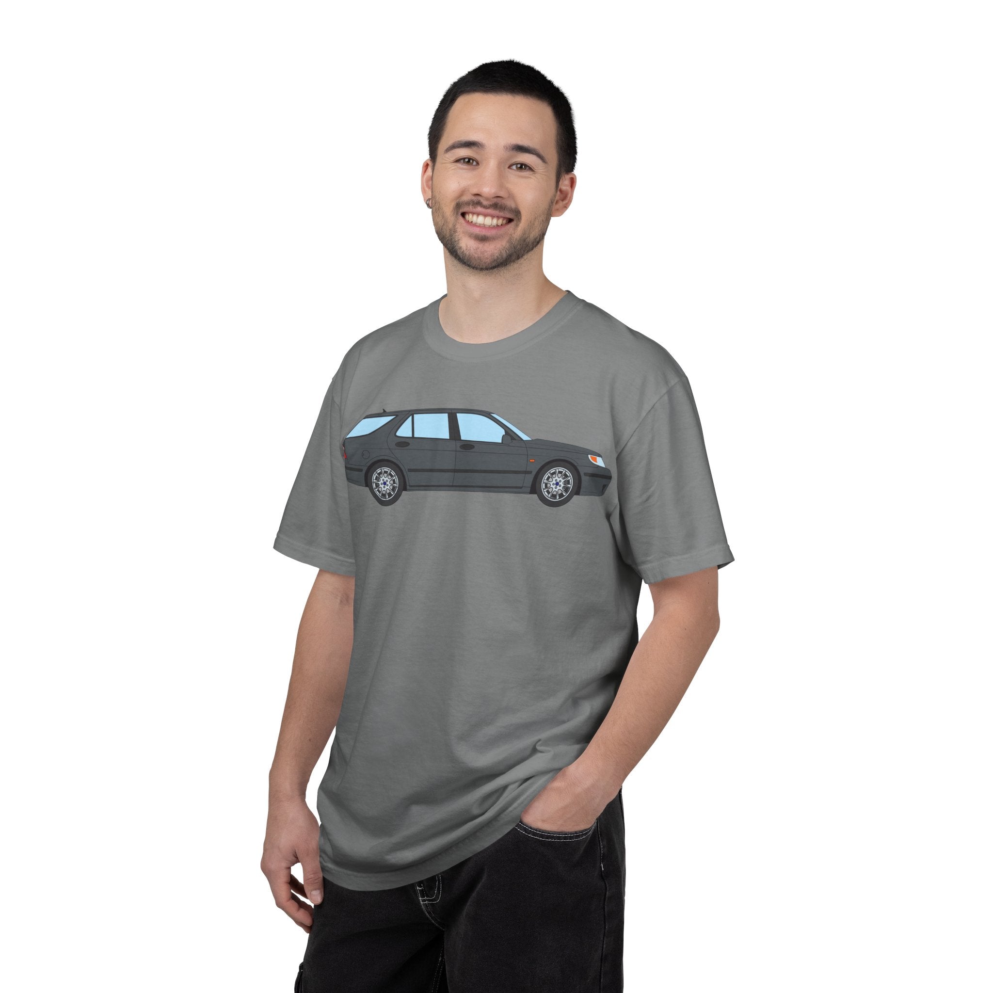 Saab 9-5 OG Aero Wagon Steel Grey  — T-Shirt — Retro Car Graphic Tee