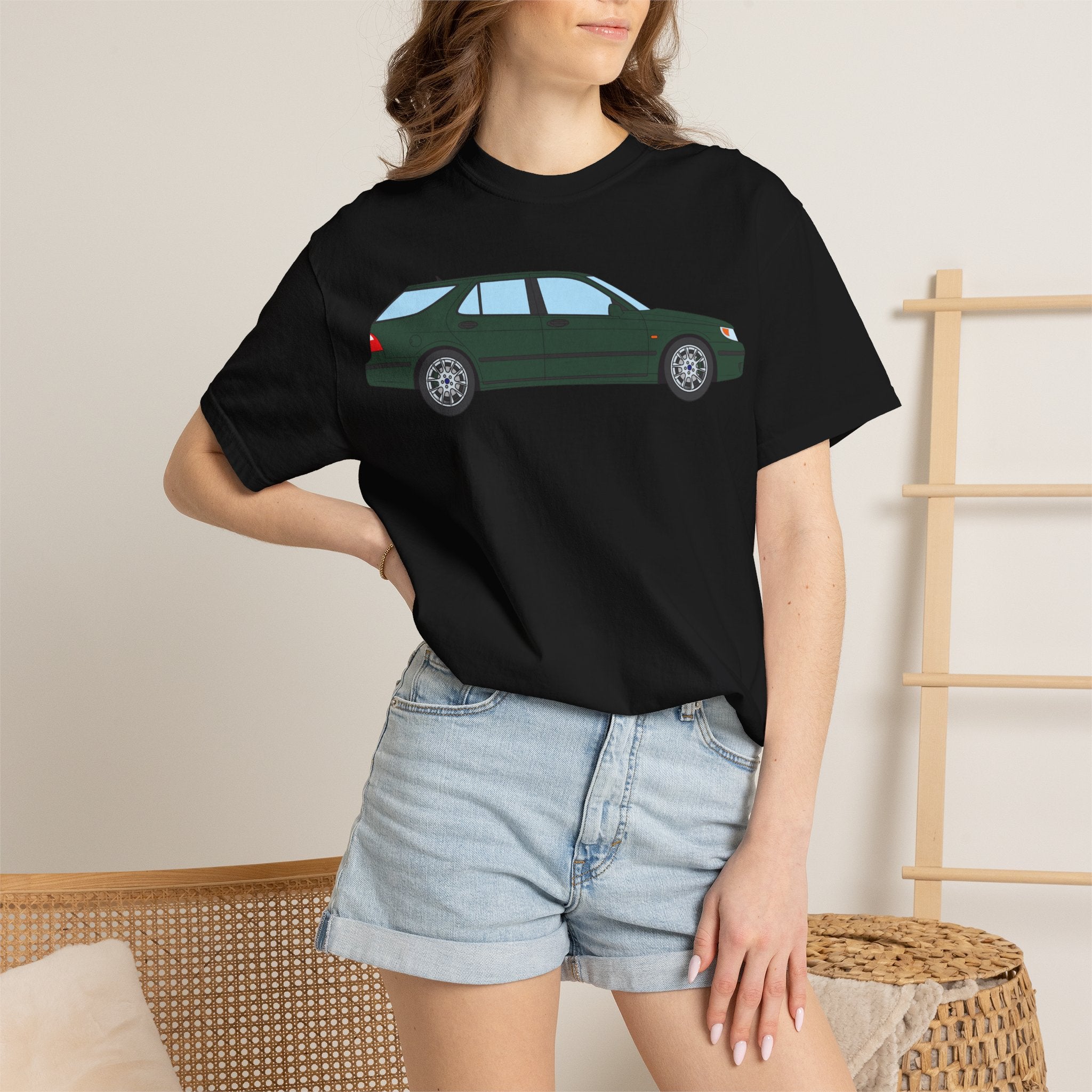 Saab 9-5 OG Aero Wagon Scarabe Green  — T-Shirt — Retro Car Graphic Tee