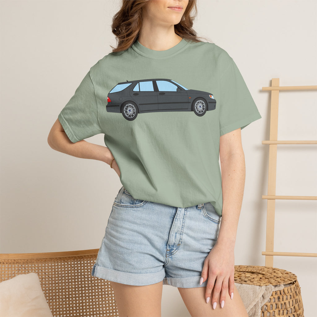 Saab 9-5 OG Aero Wagon Steel Grey  — T-Shirt — Retro Car Graphic Tee